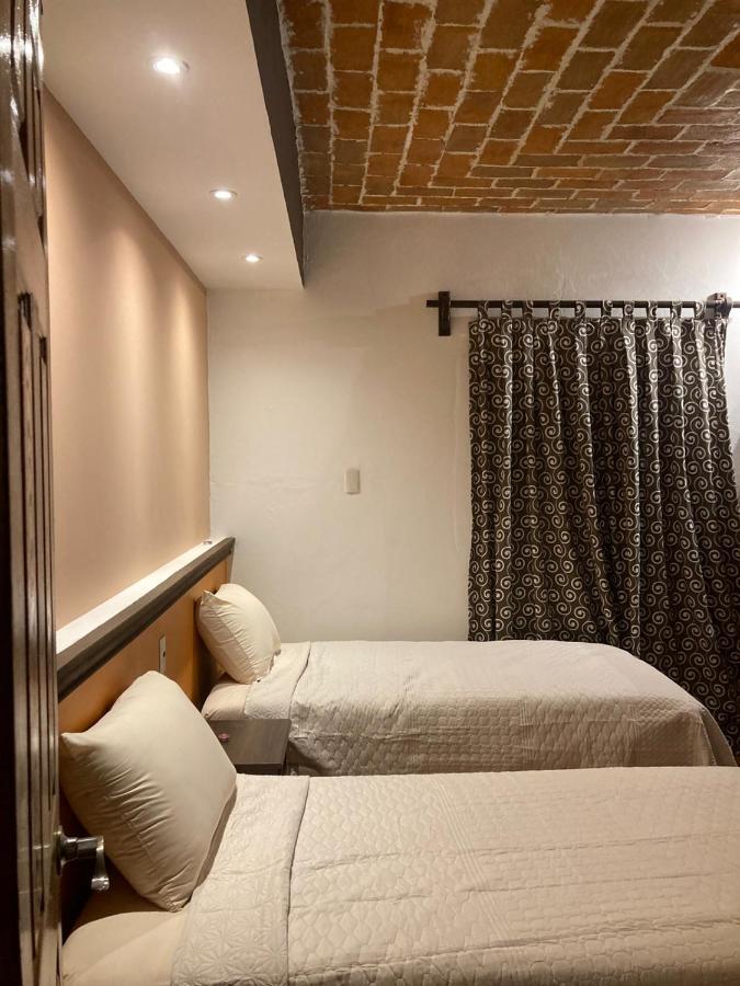 Lu'Um Master Suites Taxco de Alarcon Bagian luar foto